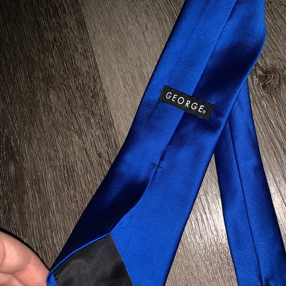 George tie - Picture 2 of 2
